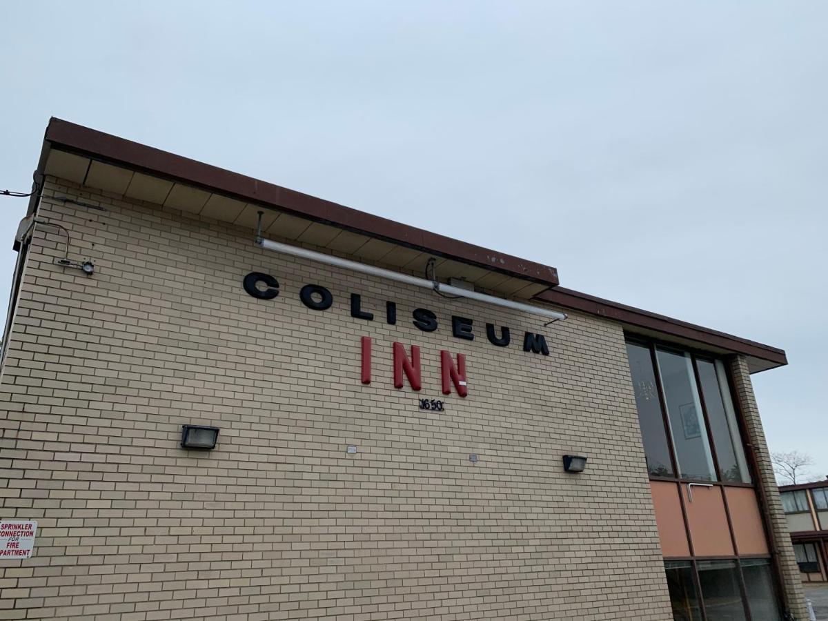 Coliseum Inn & Suites - Garden City Long Island East Meadow Eksteriør billede